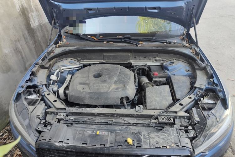 Used Volvo XC60 2021 T5 4x4 Smart & Advanced Sport Edition Engine Bay