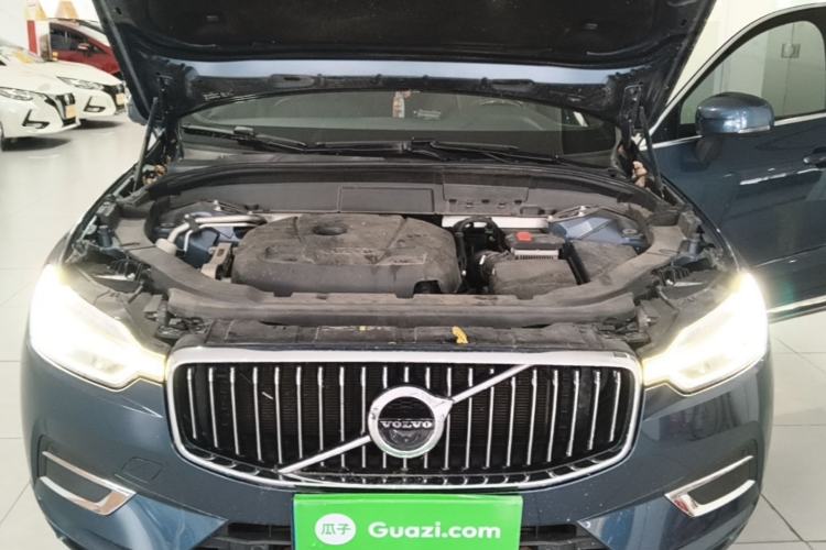 Used Volvo XC60 2021 T5 4x4 Smart Luxury Edition Engine Bay