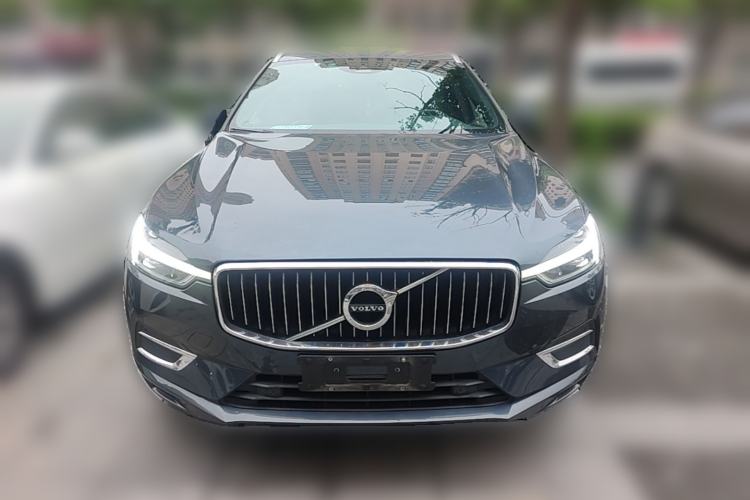 Used Volvo XC60 2021 T5 4x4 Smart Luxury Edition Front