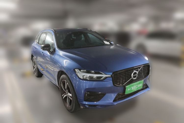 Used Volvo XC60 2021 T5 4x4 Smart & Advanced Sport Edition Front Right 45 Deg