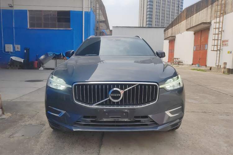 Used Volvo XC60 2021 T5 4x4 Smart Luxury Edition Front