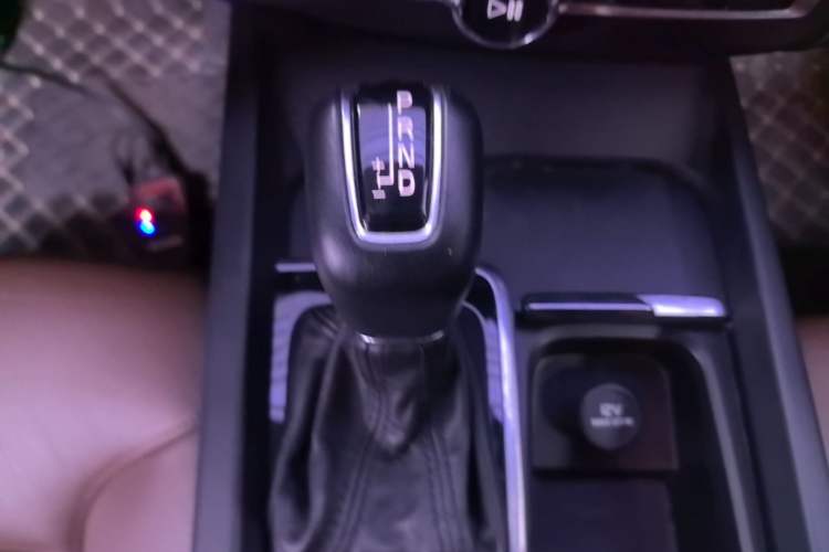 Used Volvo XC60 2021 T5 4x4 Smart Luxury Edition Gear Lever