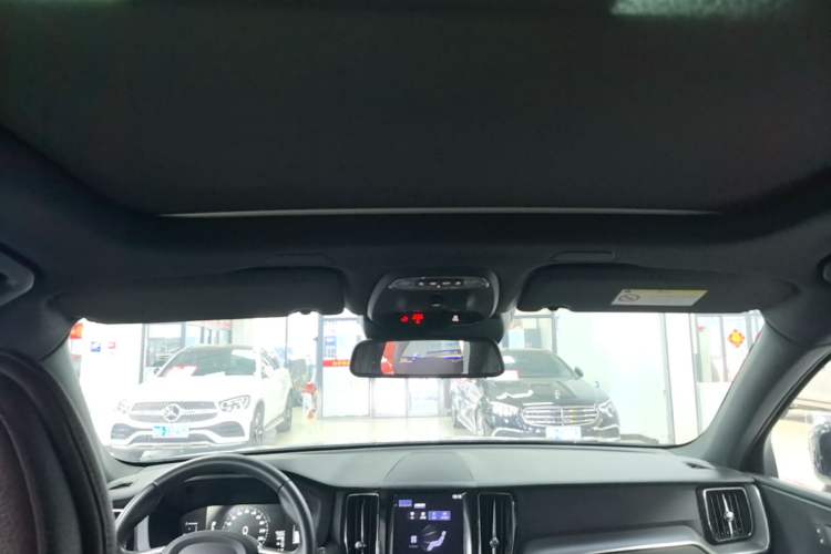 Used Volvo XC60 2021 T5 4x4 Smart Luxury Edition Headliner