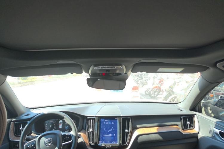 Used Volvo XC60 2021 T5 4x4 Smart Luxury Edition Headliner