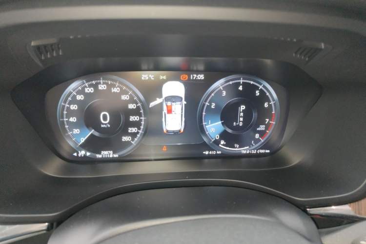 Used Volvo XC60 2021 T5 4x4 Smart Luxury Edition Instrument Cluster