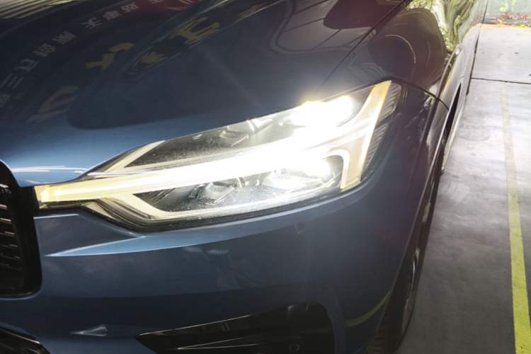 Used Volvo XC60 2021 T5 4x4 Zhiyi Sport Edition Left Front Headlight