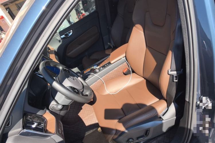Used Volvo XC60 2021 T5 4x4 Smart Luxury Edition Left Front Seat