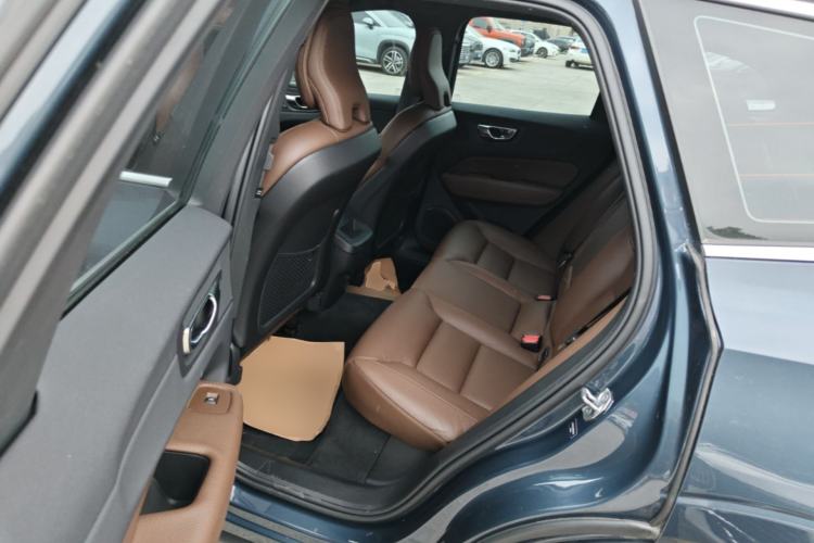 Used Volvo XC60 2021 T5 4x4 Smart Luxury Edition Left Rear Seat