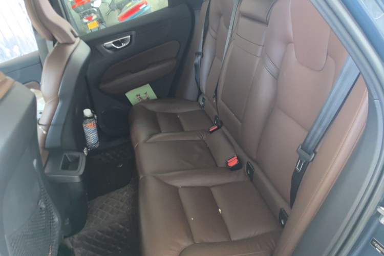 Used Volvo XC60 2021 T5 4x4 Smart Luxury Edition Left Rear Seat