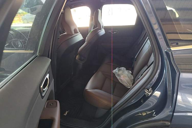 Used Volvo XC60 2021 T5 4x4 Smart Luxury Edition Left Rear Seat