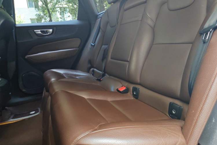 Used Volvo XC60 2021 T5 4x4 Smart Luxury Edition Left Rear Seat