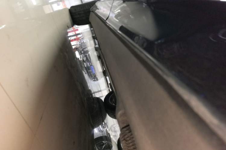Used Volvo XC60 2021 T5 4x4 Smart Luxury Edition Left Side Sill