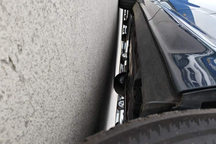 Used Volvo XC60 2021 T5 4x4 Smart Luxury Edition Left Side Sill
