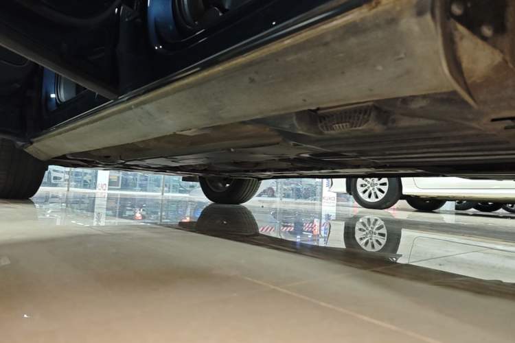 Used Volvo XC60 2021 T5 4x4 Smart Luxury Edition Left Side Sill