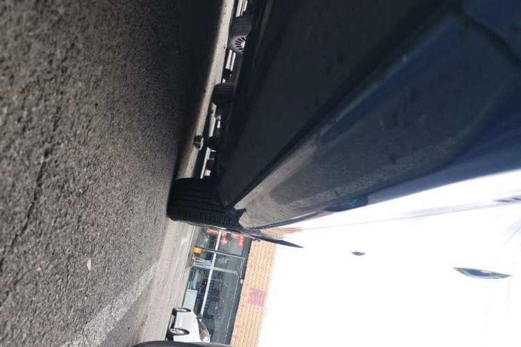 Used Volvo XC60 2021 T5 4x4 Smart & Advanced Sport Edition Left Side Sill