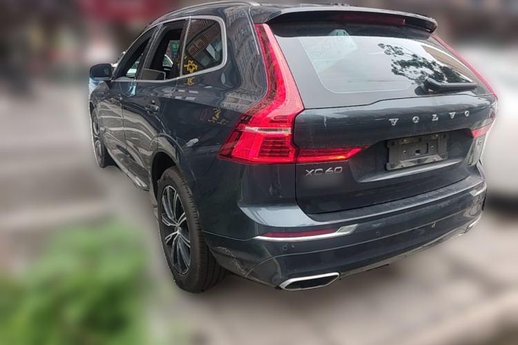 Used Volvo XC60 2021 T5 4x4 Smart Luxury Edition Rear Left 45 Deg