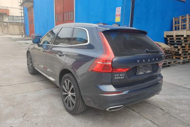 Used Volvo XC60 2021 T5 4x4 Smart Luxury Edition Rear Left 45 Deg