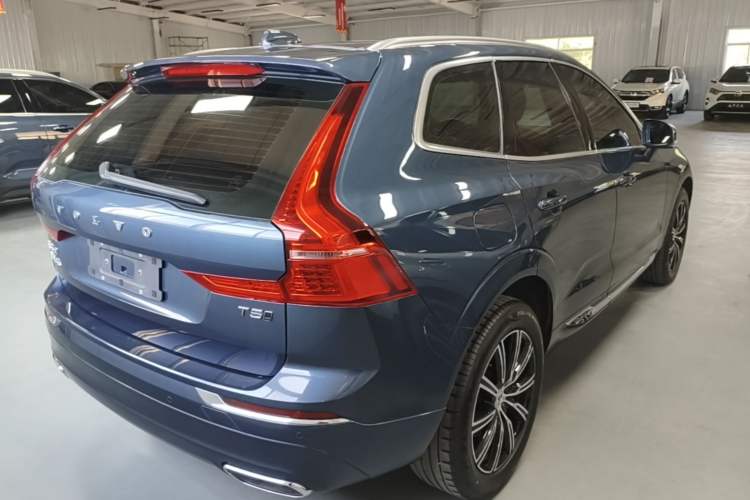 Used Volvo XC60 2021 T5 4x4 Smart Luxury Edition Rear Right 45 Deg
