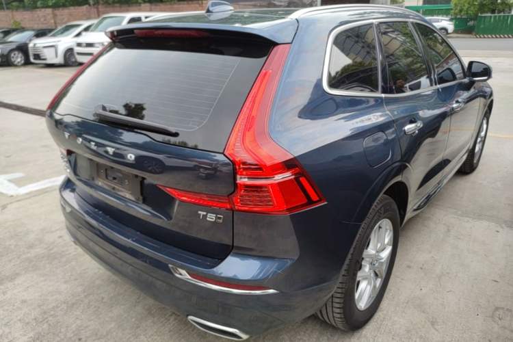 Used Volvo XC60 2021 T5 4x4 Smart Luxury Edition Rear Right 45 Deg