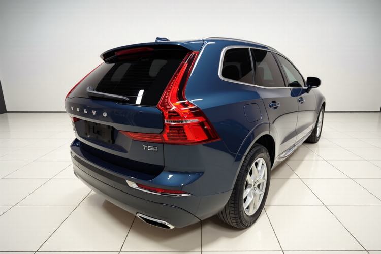 Used Volvo XC60 2021 T5 4x4 Smart Luxury Edition Rear Right 45 Deg