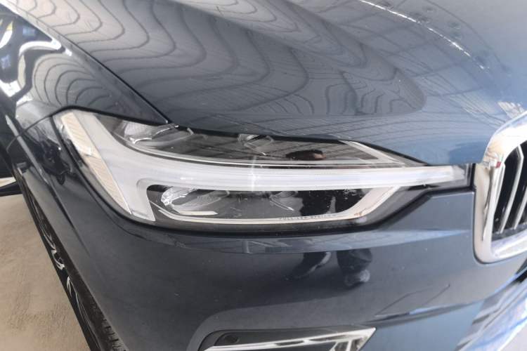Used Volvo XC60 2021 T5 4x4 Smart Luxury Edition Right Front Headlight