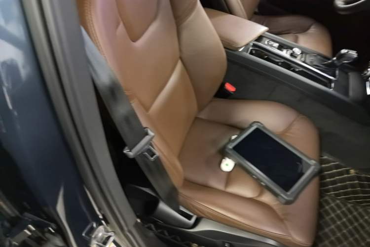 Used Volvo XC60 2021 T5 4x4 Smart Luxury Edition Right Front Seat