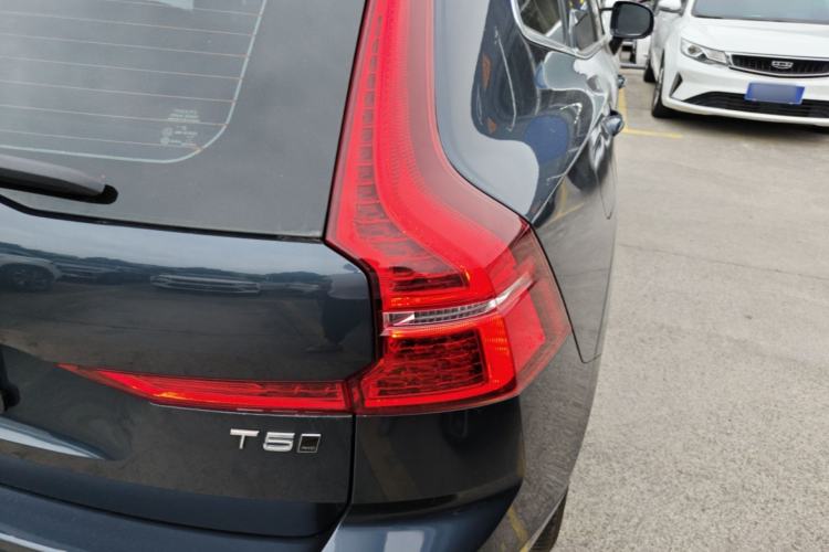 Used Volvo XC60 2021 T5 4x4 Smart Luxury Edition Right Rear Taillight