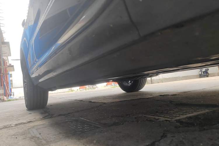 Used Volvo XC60 2021 T5 4x4 Smart Luxury Edition Right Side Sill