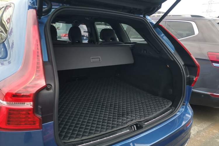 Used Volvo XC60 2021 T5 4x4 Smart & Advanced Sport Edition Trunk