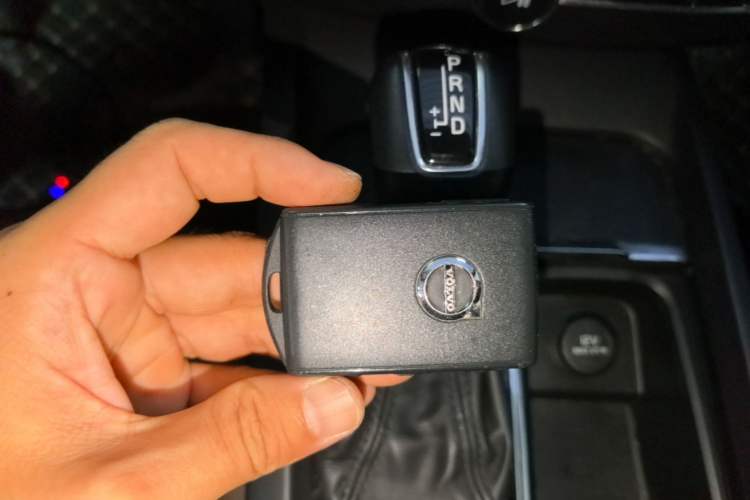 Used Volvo XC60 2021 T5 4x4 Smart Luxury Edition Vehicle Key