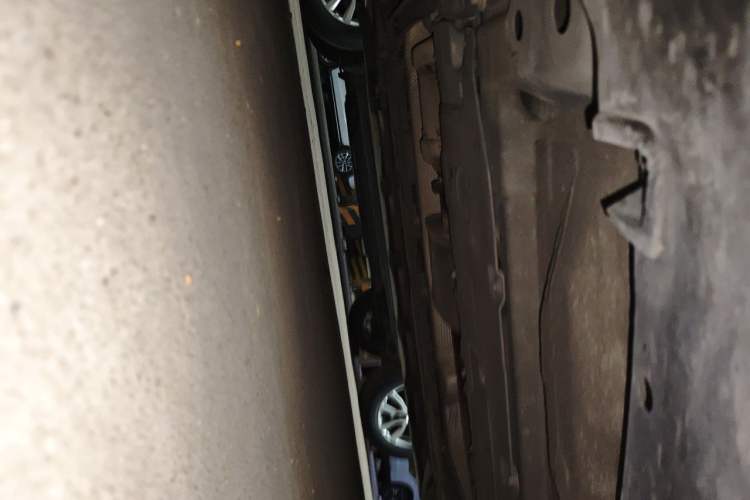 Used Volvo XC60 2021 T5 4x4 Smart Luxury Edition Chassis Front Left