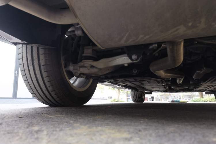 Used Volvo XC60 2021 T5 4x4 Zhiyi Sport Edition Chassis Rear Left