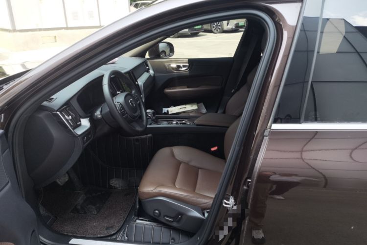 Used Volvo XC60 2021 T5 4x4 Zhiyi Sport Edition Driver Seat