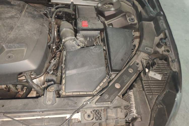 Used Volvo XC60 2021 T5 4x4 Smart Luxury Edition Engine Bay Left
