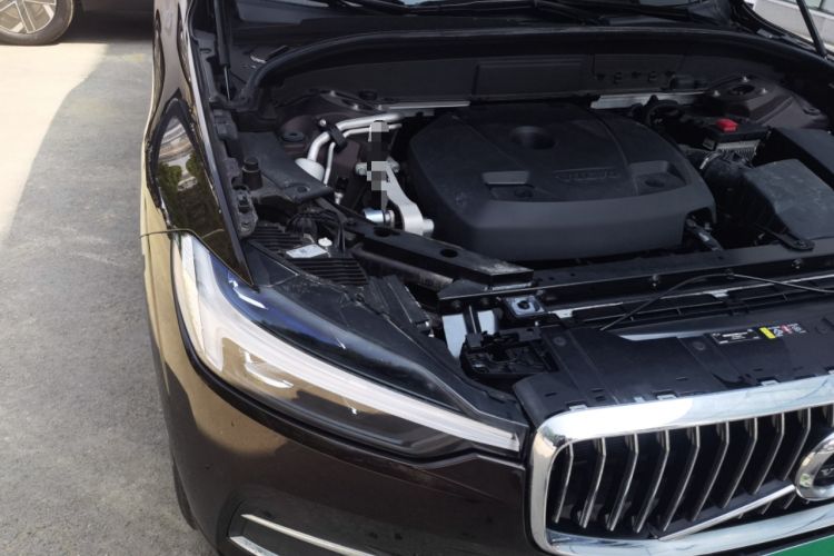 Used Volvo XC60 2021 T5 4x4 Zhiyi Sport Edition Engine Bay Right