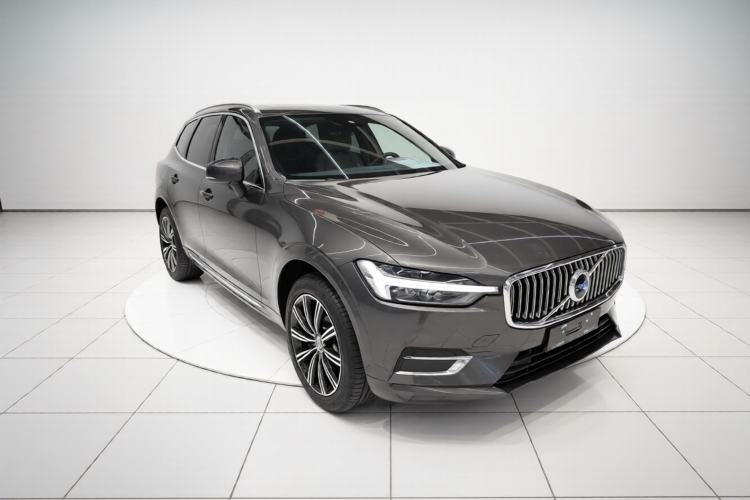 Used Volvo XC60 2021 T5 4x4 Smart Luxury Edition Exterior 1