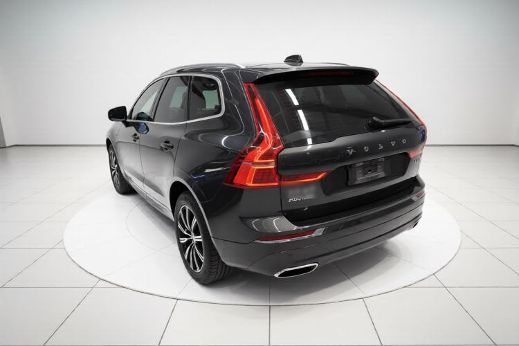 Used Volvo XC60 2021 T5 4x4 Smart Luxury Edition Exterior 2