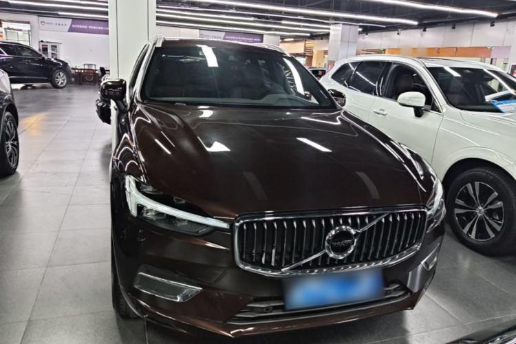 Used Volvo XC60 2021 T5 4x4 Smart Luxury Edition Front