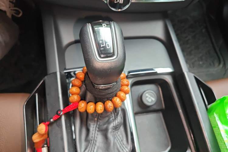 Used Volvo XC60 2021 T5 4x4 Smart Luxury Edition Gear Lever
