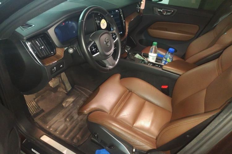 Used Volvo XC60 2021 T5 4x4 Smart Luxury Edition Left Front Seat