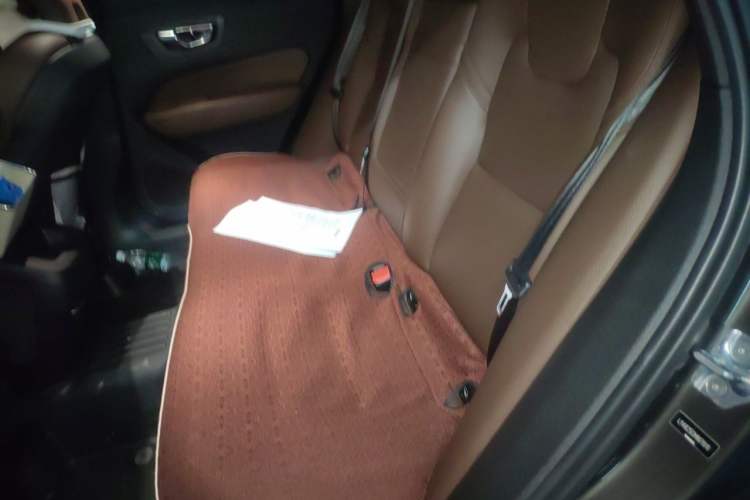 Used Volvo XC60 2021 T5 4x4 Smart Luxury Edition Left Rear Seat