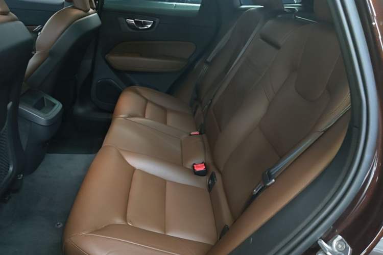 Used Volvo XC60 2021 T5 4x4 Smart Luxury Edition Left Rear Seat