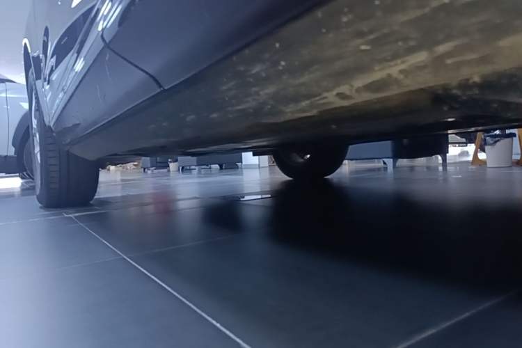 Used Volvo XC60 2021 T5 4x4 Smart Luxury Edition Left Side Sill