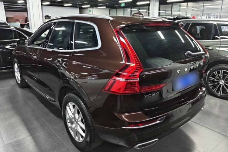 Used Volvo XC60 2021 T5 4x4 Smart Luxury Edition Rear Left 45 Deg
