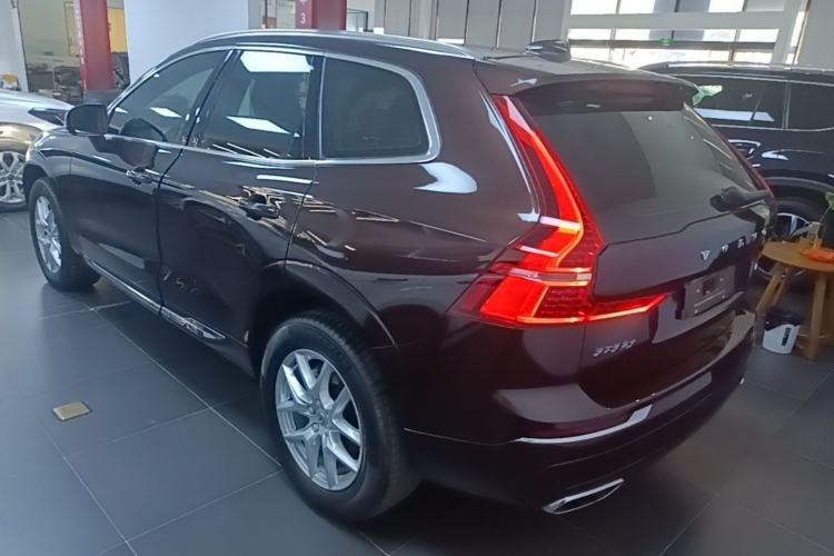 Used Volvo XC60 2021 T5 4x4 Smart Luxury Edition Rear Left 45 Deg