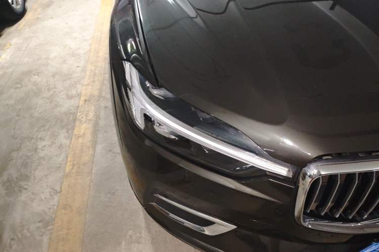 Used Volvo XC60 2021 T5 4x4 Smart Luxury Edition Right Front Headlight
