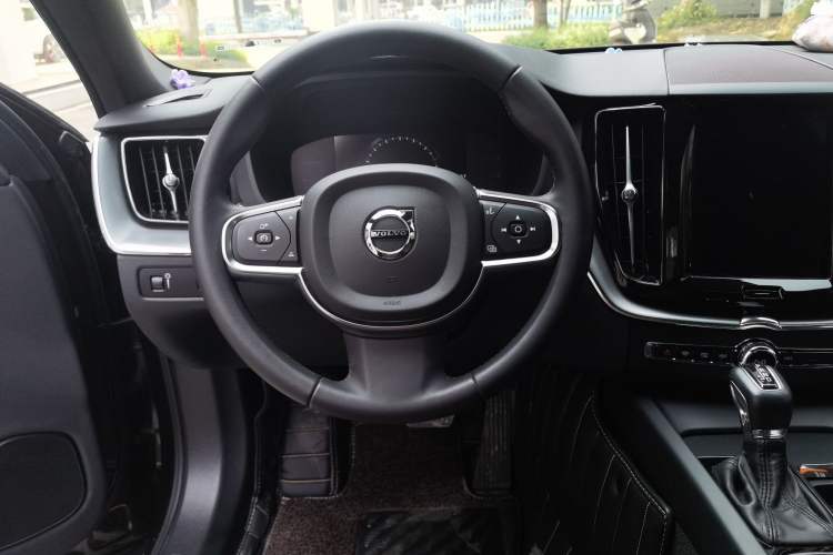 Used Volvo XC60 2021 T5 4x4 Zhiyi Sport Edition Steering Wheel