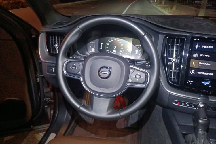 Used Volvo XC60 2021 T5 4x4 Smart Luxury Edition Steering Wheel