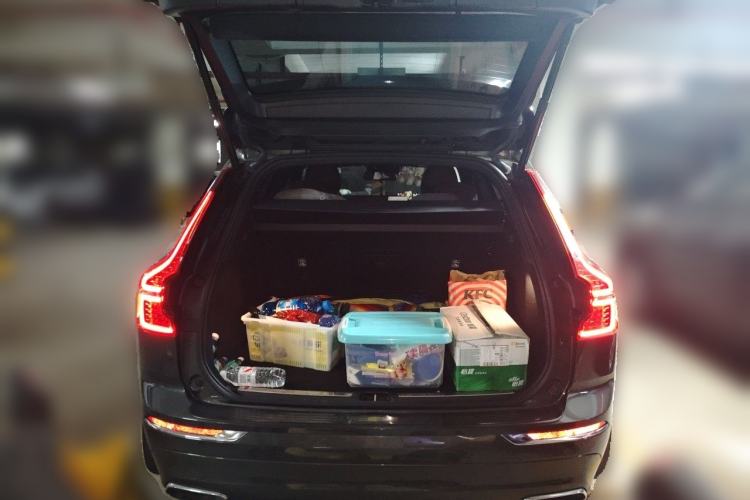 Used Volvo XC60 2021 T5 4x4 Smart Luxury Edition Trunk
