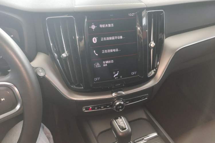 Used Volvo XC60 2021 T5 4x4 Smart Luxury Edition Audio And AC Panel